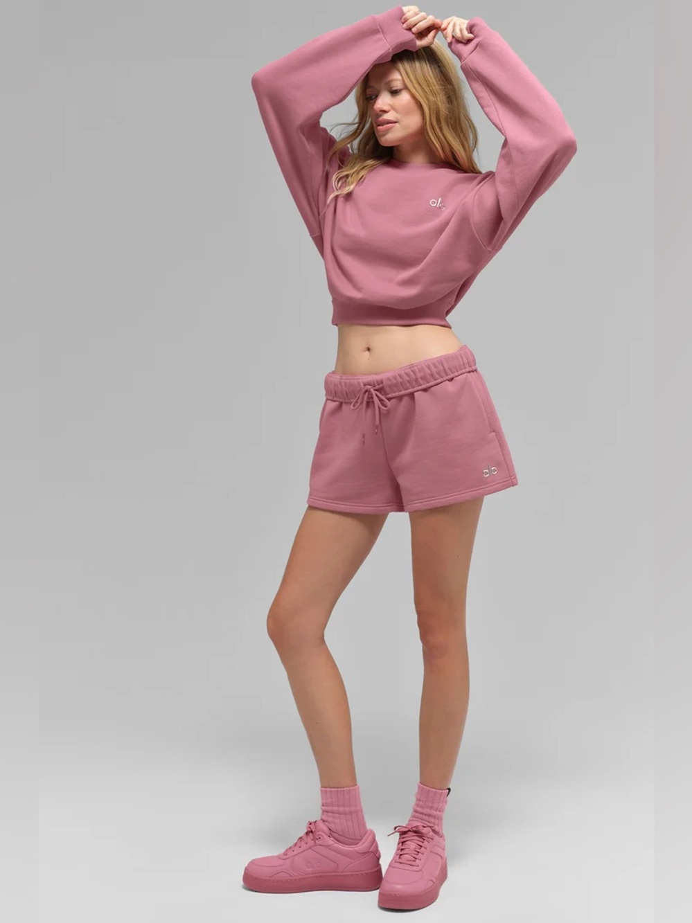 ALO YOGA | ✨NEW✨ Accolade Short in Pink Wild Rose - Picture 4 of 7